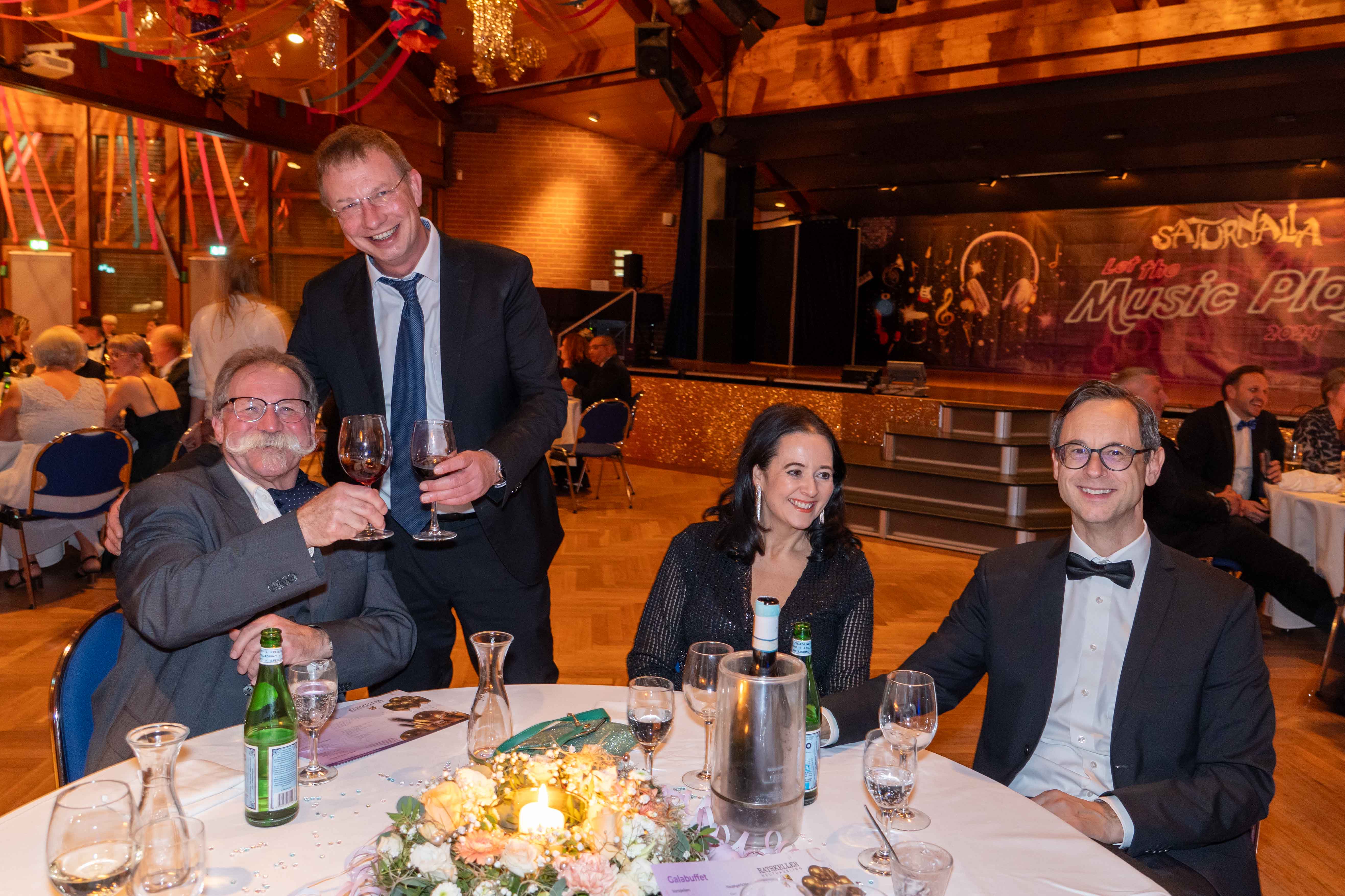 Ball der Aufbaugemeinschaft 2024 - Aufbaugemeinschaft Neutraubling